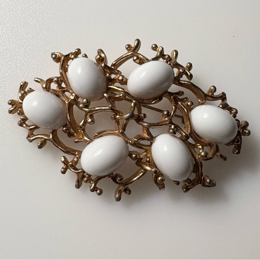 Vintage Milk Glass Cluster Brooch